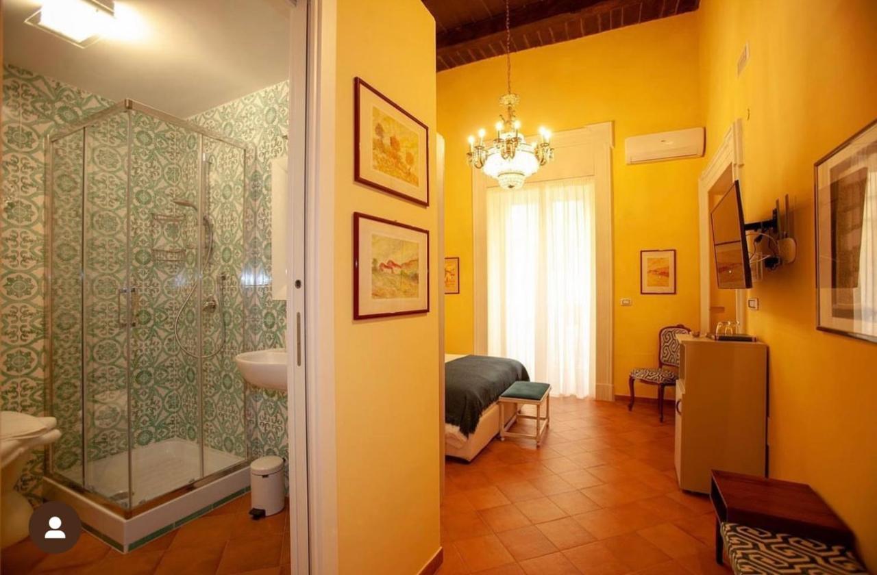 Dimora Del Campo Charming House Bed & Breakfast ซาแลร์โน ภายนอก รูปภาพ