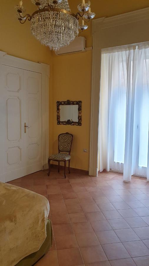 Dimora Del Campo Charming House Bed & Breakfast ซาแลร์โน ภายนอก รูปภาพ