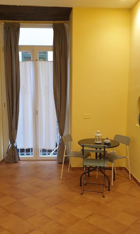 Dimora Del Campo Charming House Bed & Breakfast ซาแลร์โน ภายนอก รูปภาพ
